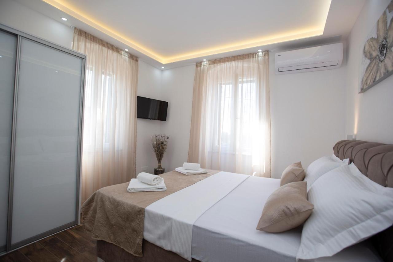 Old Town Apartment Anamarija Split Exterior foto